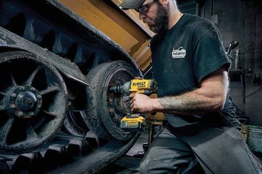 DEWALT DCF899P2 Çift Bataryalı Somun Sıkma Makinesi - 18V 5.0AH Lİ-ION Şarjlı Kömürsüz